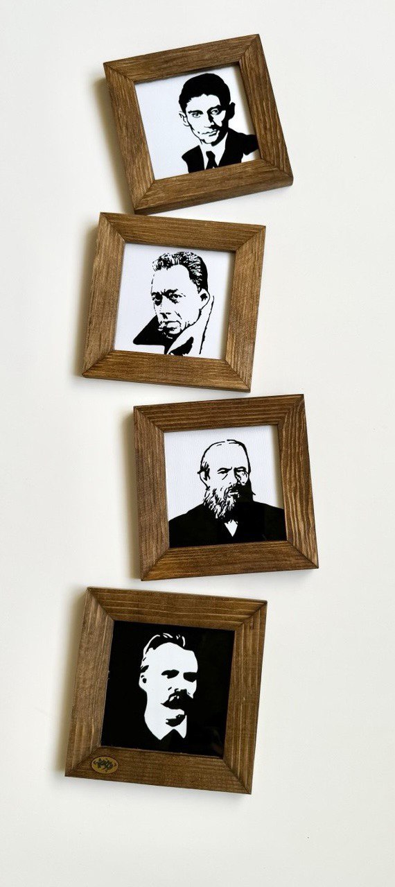 ویترای شخصیت های ادبی